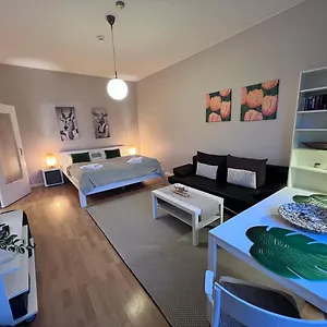Apartment&boardinghouse Friedrichshain-kreuzberg Berlin